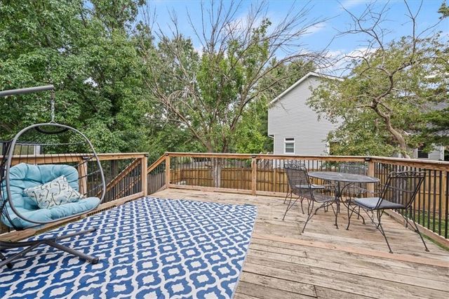 22012 W 48th Street, Shawnee, KS 66226