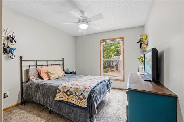 22012 W 48th Street, Shawnee, KS 66226