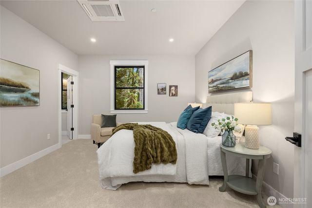 7535 NE West Port Madison Road, Bainbridge Island, WA 98110