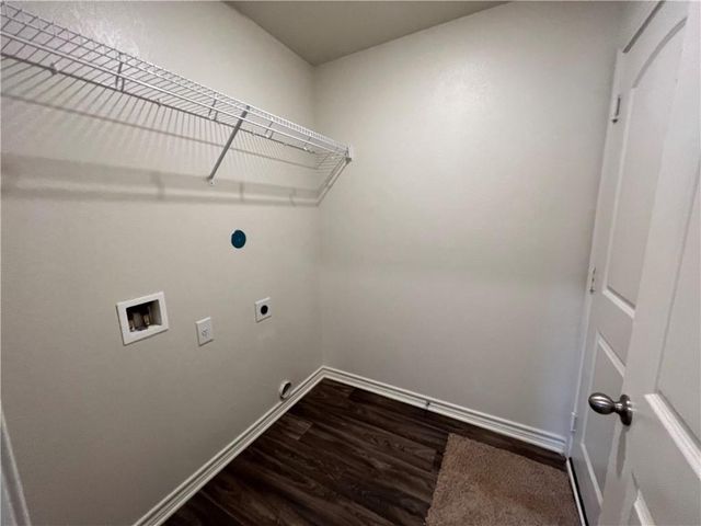 364 Crescent Park DR, Jarrell, TX 76537
