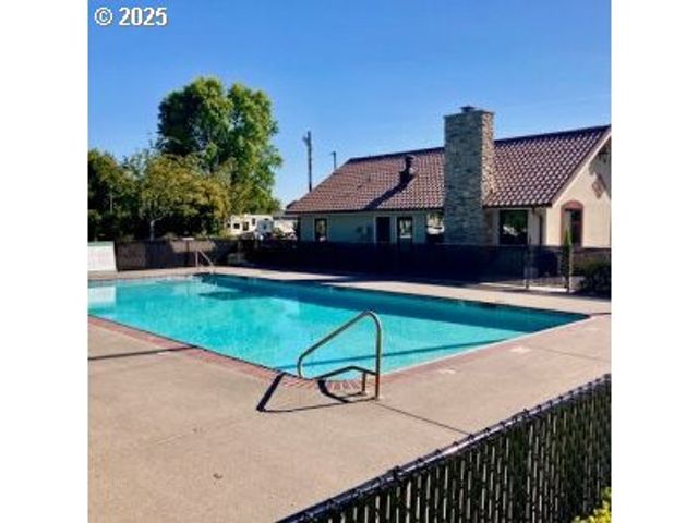 4155 Ne THREE MILE Ln 54, Mc Minnville, OR 97128