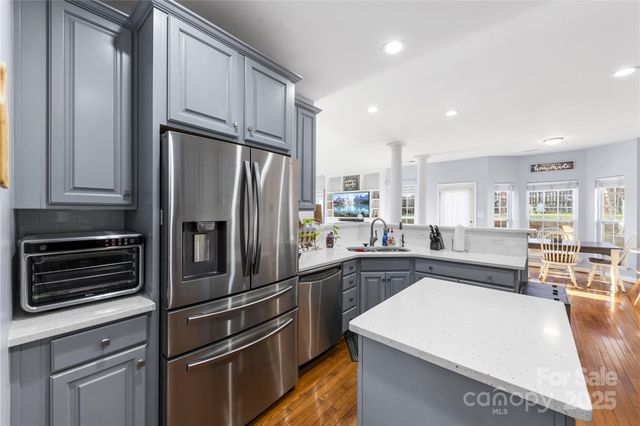 12313 Westbury Glen Court, Charlotte, NC 28262