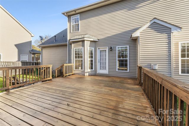 12313 Westbury Glen Court, Charlotte, NC 28262