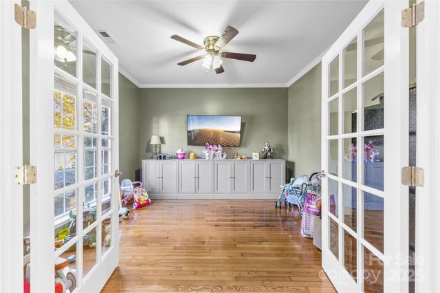 12313 Westbury Glen Court, Charlotte, NC 28262