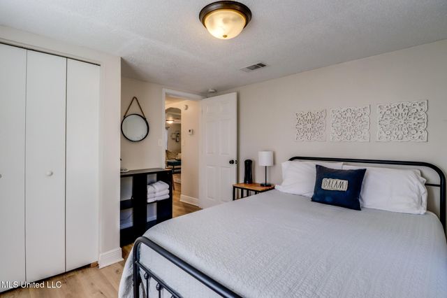 820 Regnault Avenue, Gulfport, MS 39501