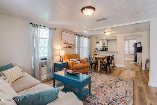 820 Regnault Avenue, Gulfport, MS 39501