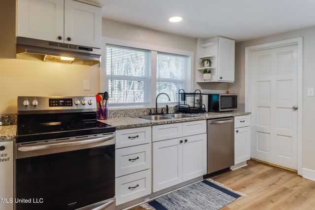 820 Regnault Avenue, Gulfport, MS 39501