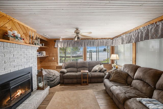 11422 Lakeshore Drive, Cato Twp, MI 48850