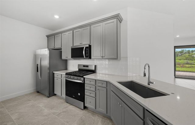 18604 HARBOR SANDS PLACE, Lakewood Ranch, FL 34211