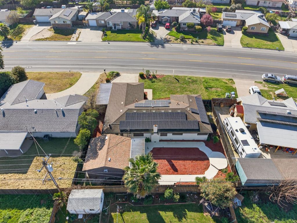 Image 45 of property listing at 5675 E Ashlan Avenue, Fresno, CA 93727