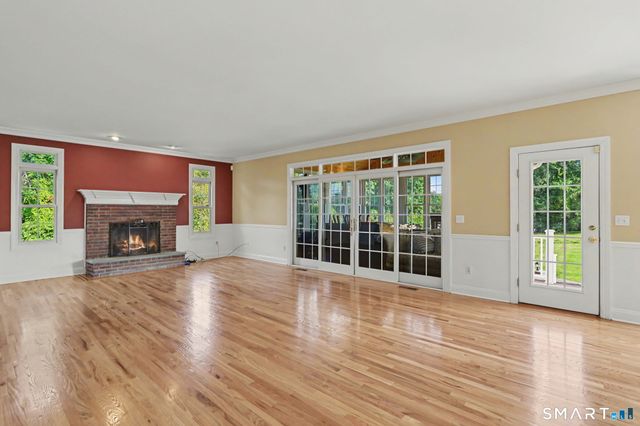 1 Jensen Farm Road, Oxford, CT 06478