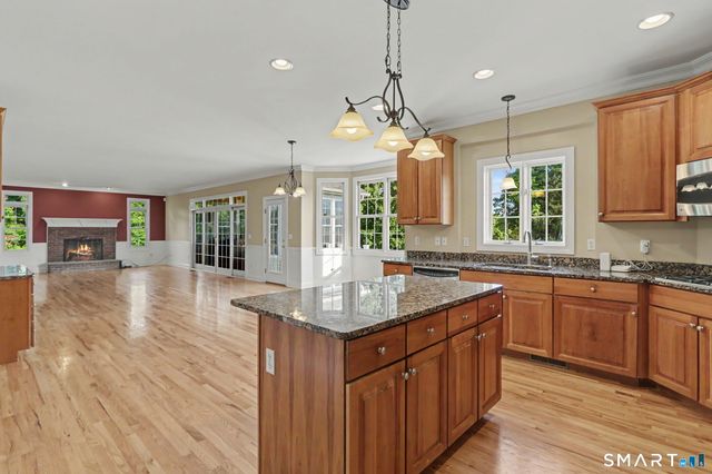 1 Jensen Farm Road, Oxford, CT 06478