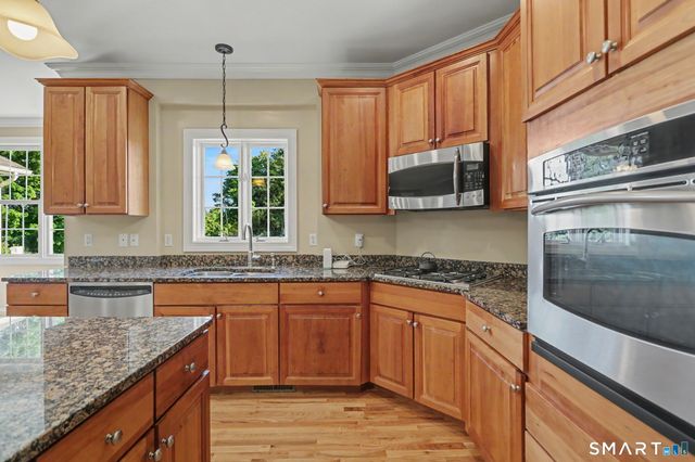 1 Jensen Farm Road, Oxford, CT 06478