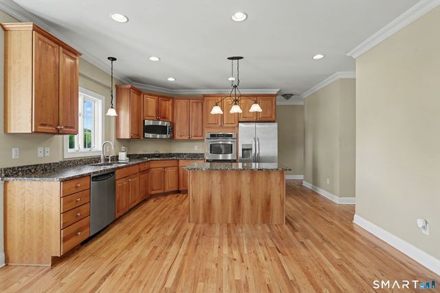 1 Jensen Farm Road, Oxford, CT 06478