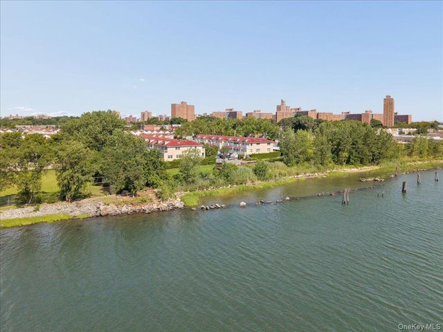 290 Zerega Avenue, Bronx, NY 10473