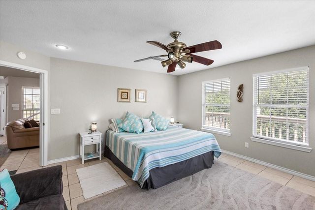 970 Gulfview Drive, Crystal Beach, TX 77650