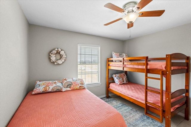 970 Gulfview Drive, Crystal Beach, TX 77650