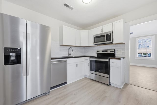 2211 Garfield Street, North Charleston, SC 29405