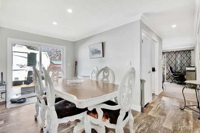 216 W Vine St, Leon, KS 67074