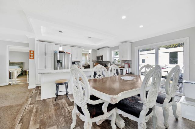 216 W Vine St, Leon, KS 67074