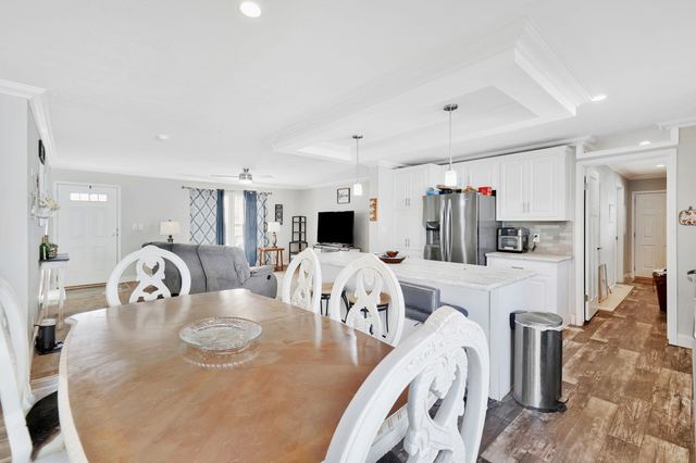 216 W Vine St, Leon, KS 67074