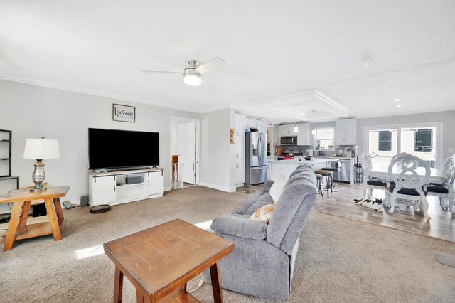 216 W Vine St, Leon, KS 67074