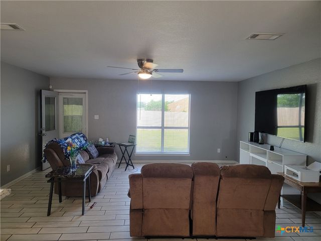 704 Jorgette Drive, Harker Heights, TX 76548
