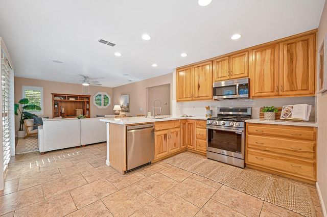 9170 Malden Ct, Elk Grove, CA 95624