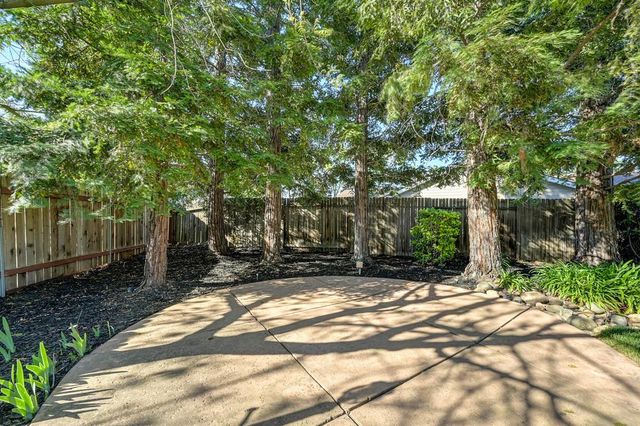 9170 Malden Ct, Elk Grove, CA 95624