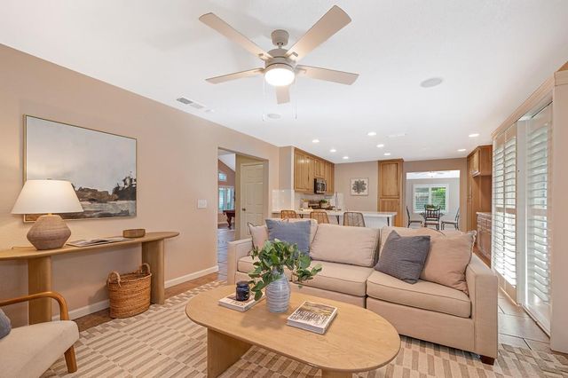 9170 Malden Ct, Elk Grove, CA 95624