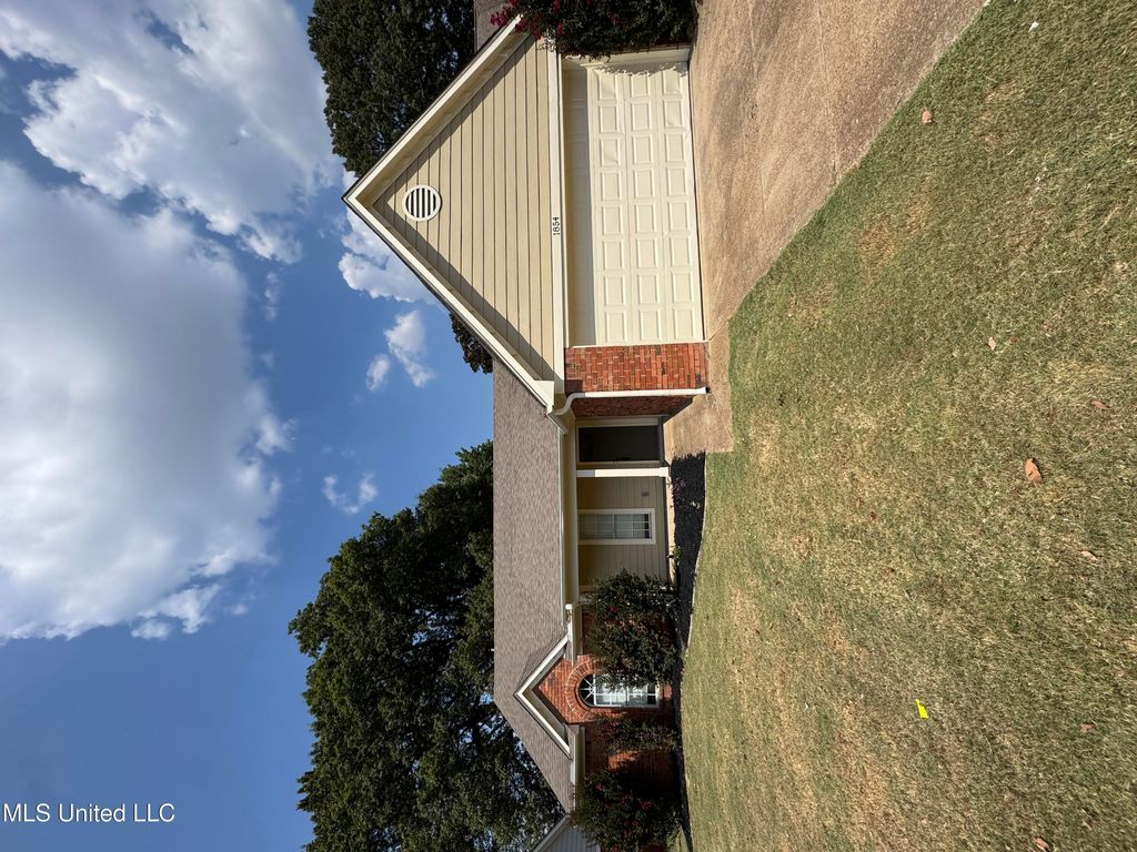 1854 Brentwood Trace, Southaven, MS 38671