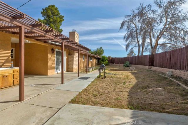 9473 Juniper, Apple Valley, CA 92308