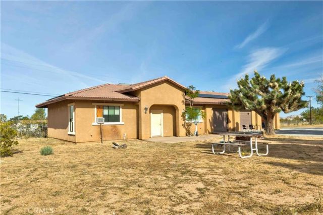 9473 Juniper, Apple Valley, CA 92308