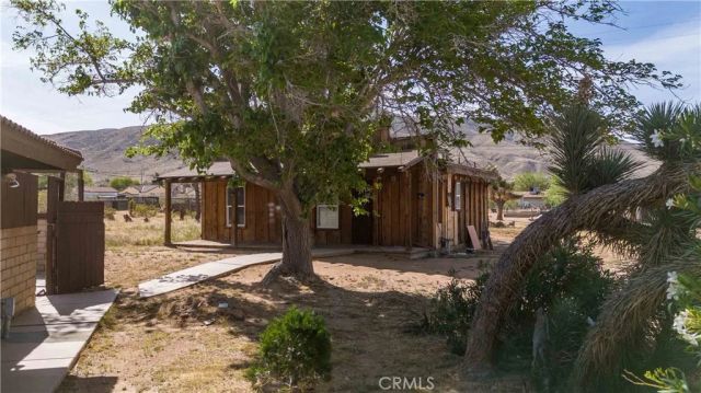 9473 Juniper, Apple Valley, CA 92308