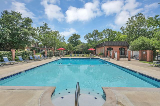 2795 Chateau Circle, 50, Columbus, OH 43221