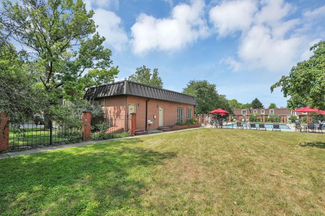 2795 Chateau Circle, 50, Columbus, OH 43221