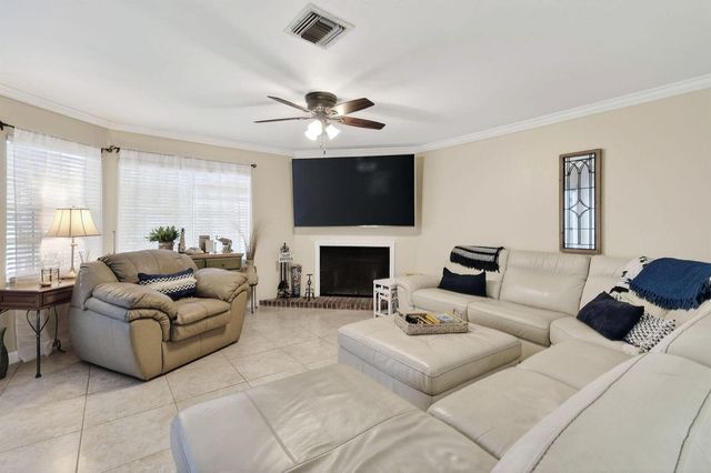 717 Ocean Dunes Circle, Jupiter, FL 33477