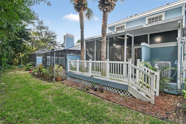 717 Ocean Dunes Circle, Jupiter, FL 33477