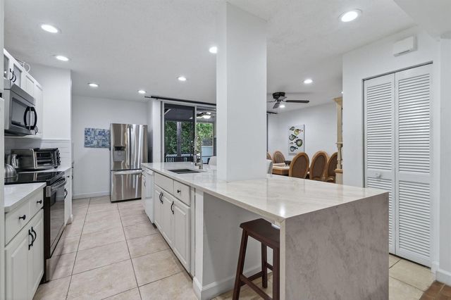 717 Ocean Dunes Circle, Jupiter, FL 33477