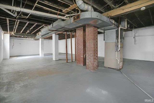 813 Jefferson Avenue, Evansville, IN 47713