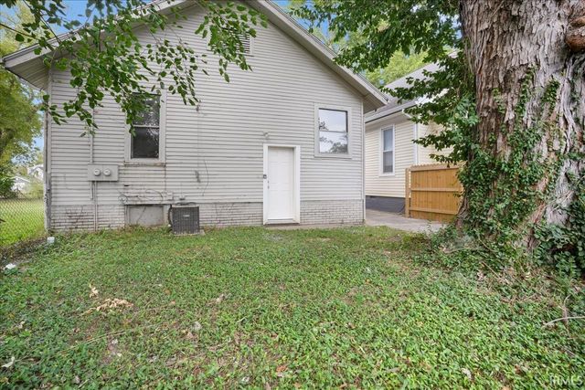 813 Jefferson Avenue, Evansville, IN 47713