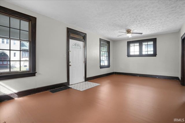813 Jefferson Avenue, Evansville, IN 47713