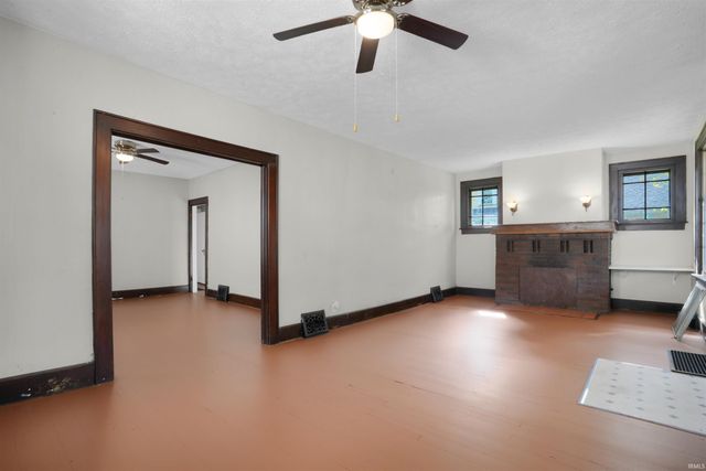813 Jefferson Avenue, Evansville, IN 47713