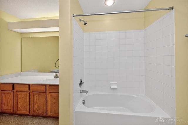 4618 Cobblestone Drive, Tipp City, OH 45371