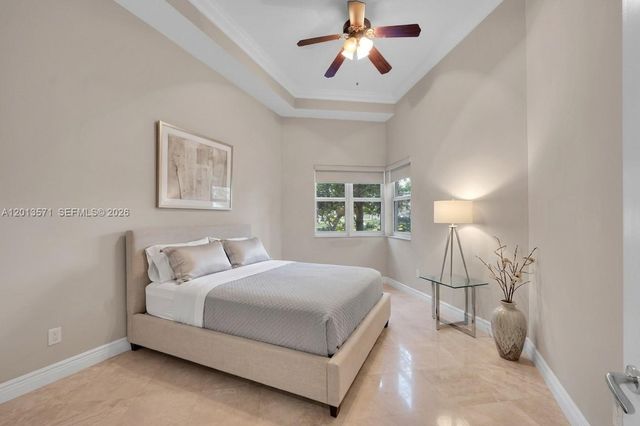 19900 E Country Club Dr 116, Aventura, FL 33180