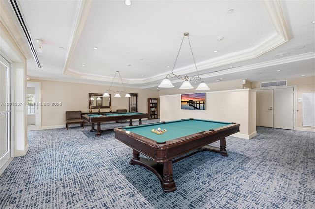19900 E Country Club Dr 116, Aventura, FL 33180