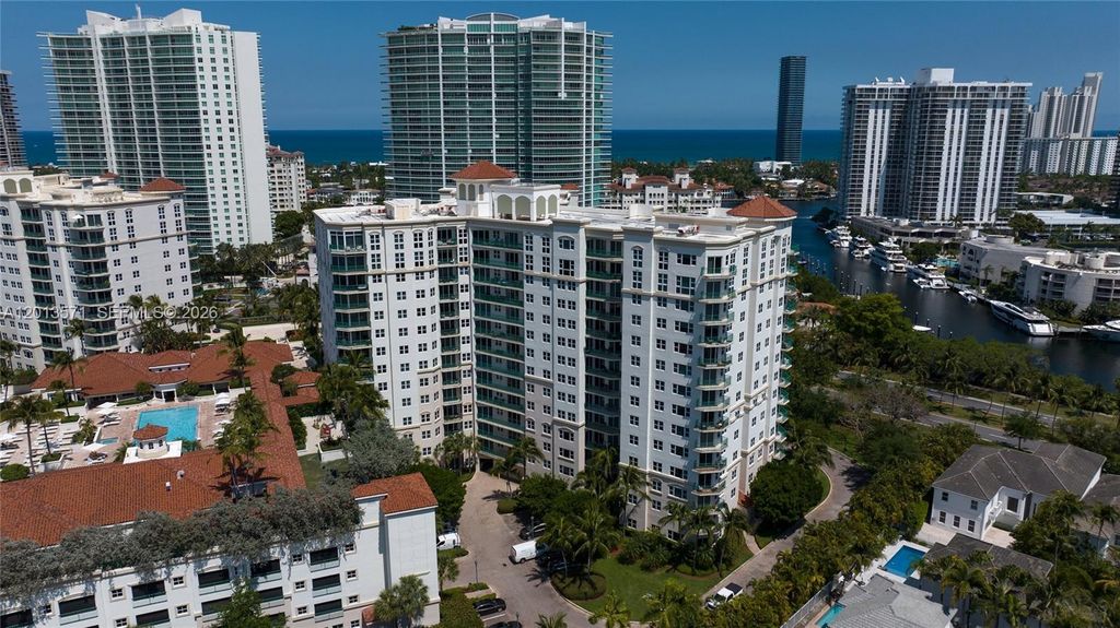 19900 E Country Club Dr 116, Aventura, FL 33180