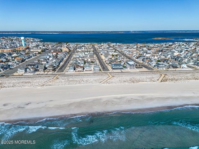 21 Brown Avenue 1, Lavallette, NJ 08735