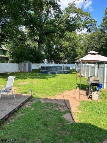 113 Vine St, Roselle Boro, NJ 07203