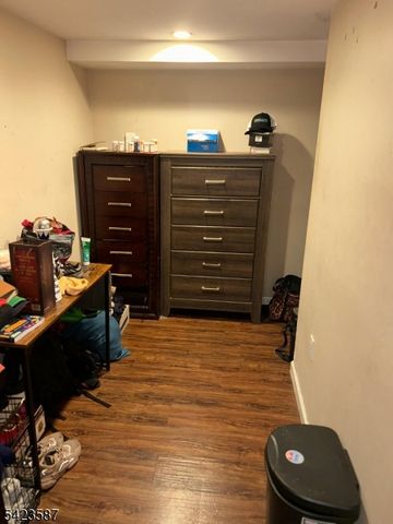 113 Vine St, Roselle Boro, NJ 07203